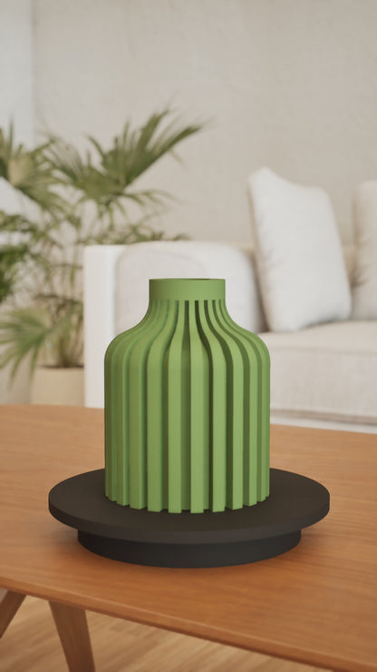 Table Vase, Contemporary Ripple Vessel, Dried Blooms Centerpiece, Mantelpiece Accent