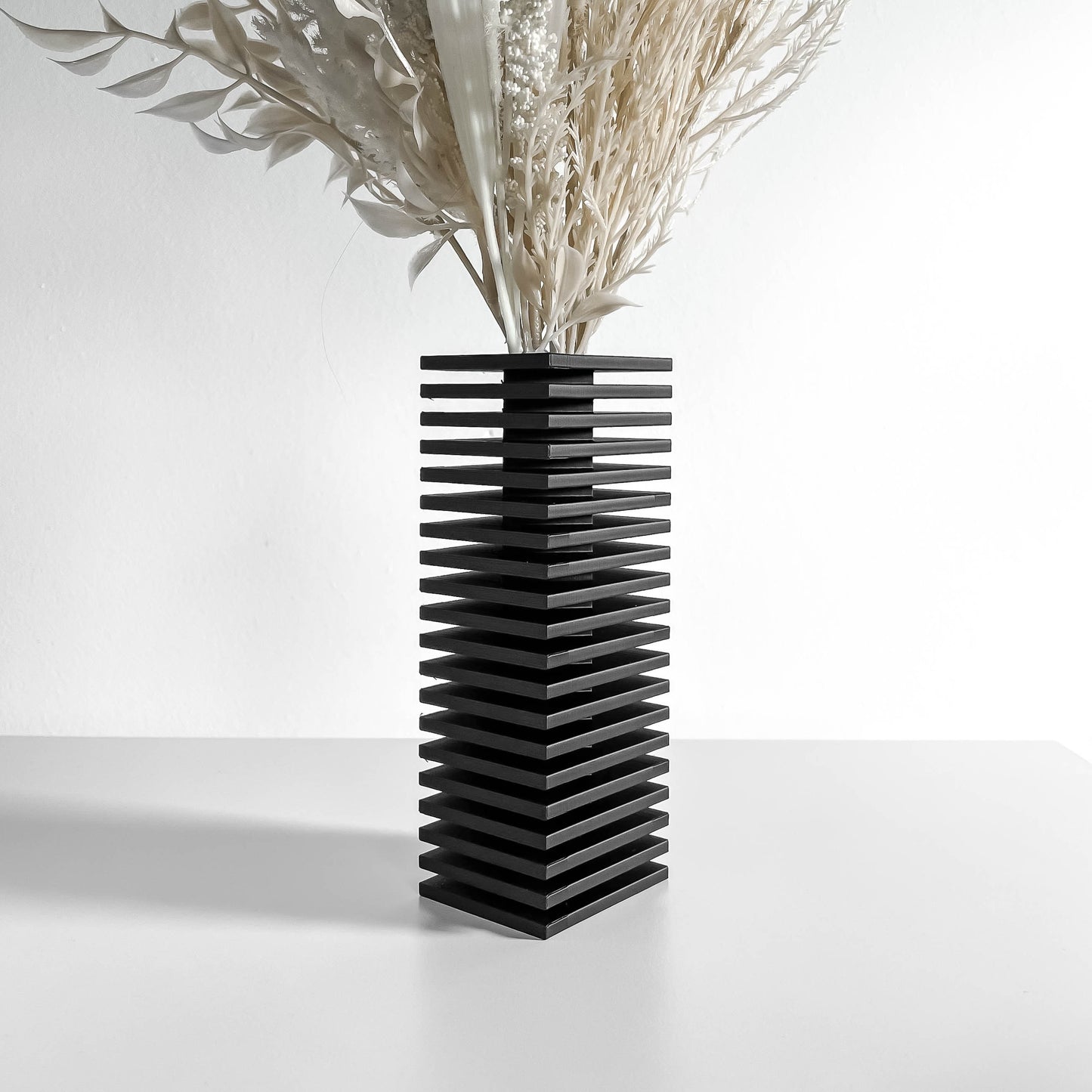 Minimalist Vase, Elegant Modern Flower Display, Table Centerpiece, Desk Organizer.