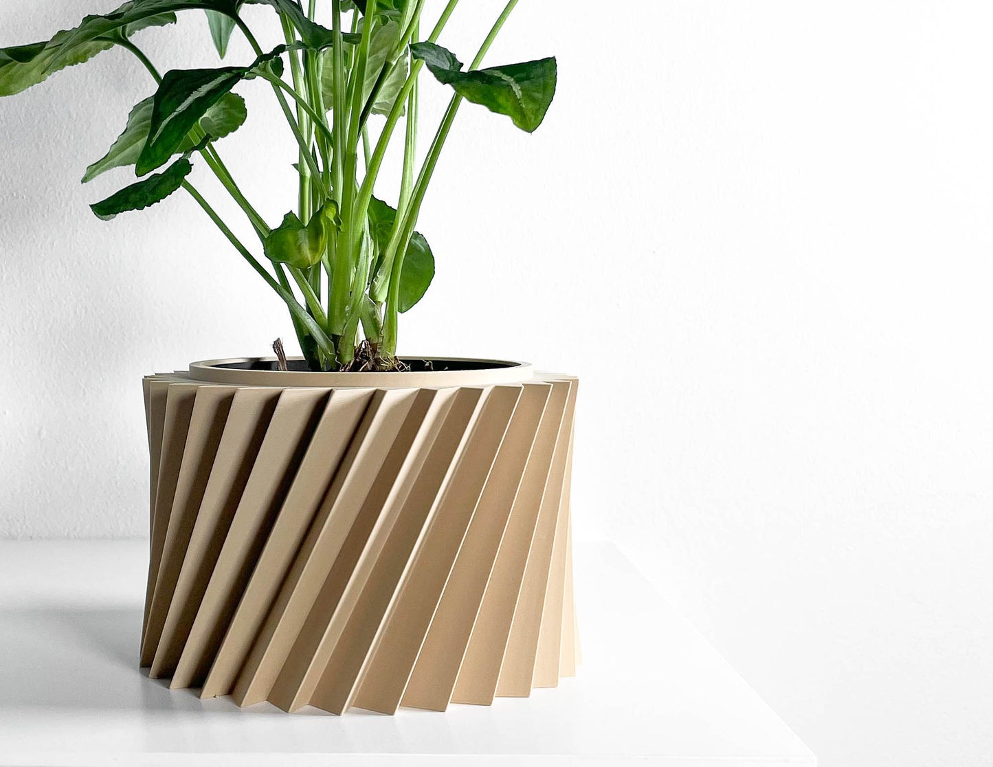 Succulent Planter, Geometric Sculptural Indoor Herb Vessel, Contemporary Workspace Organizer
