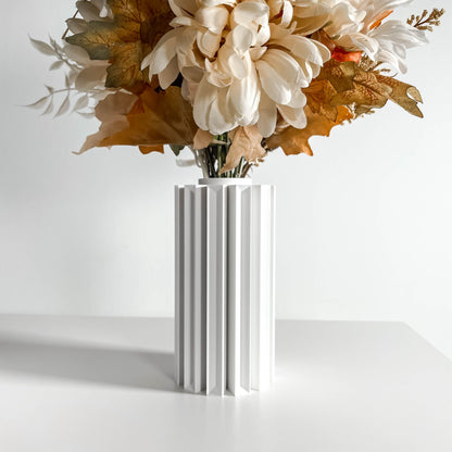 modern vase, contemporary minimalist decor, table centerpiece, sculptural flowerholder