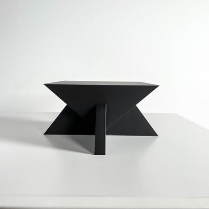 Plant Stand Pedestal, Sculptural Elevating Riser, 3D Printed Retro Decor, Quirky Minimalist Planter Display