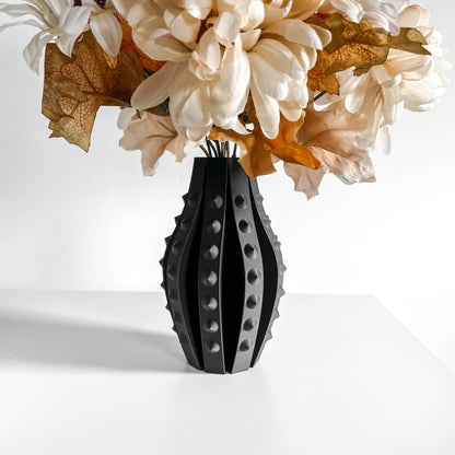 Modern Vase, Minimalist Sculptural Centerpiece, Contemporary Flower Holder, Desk Planter