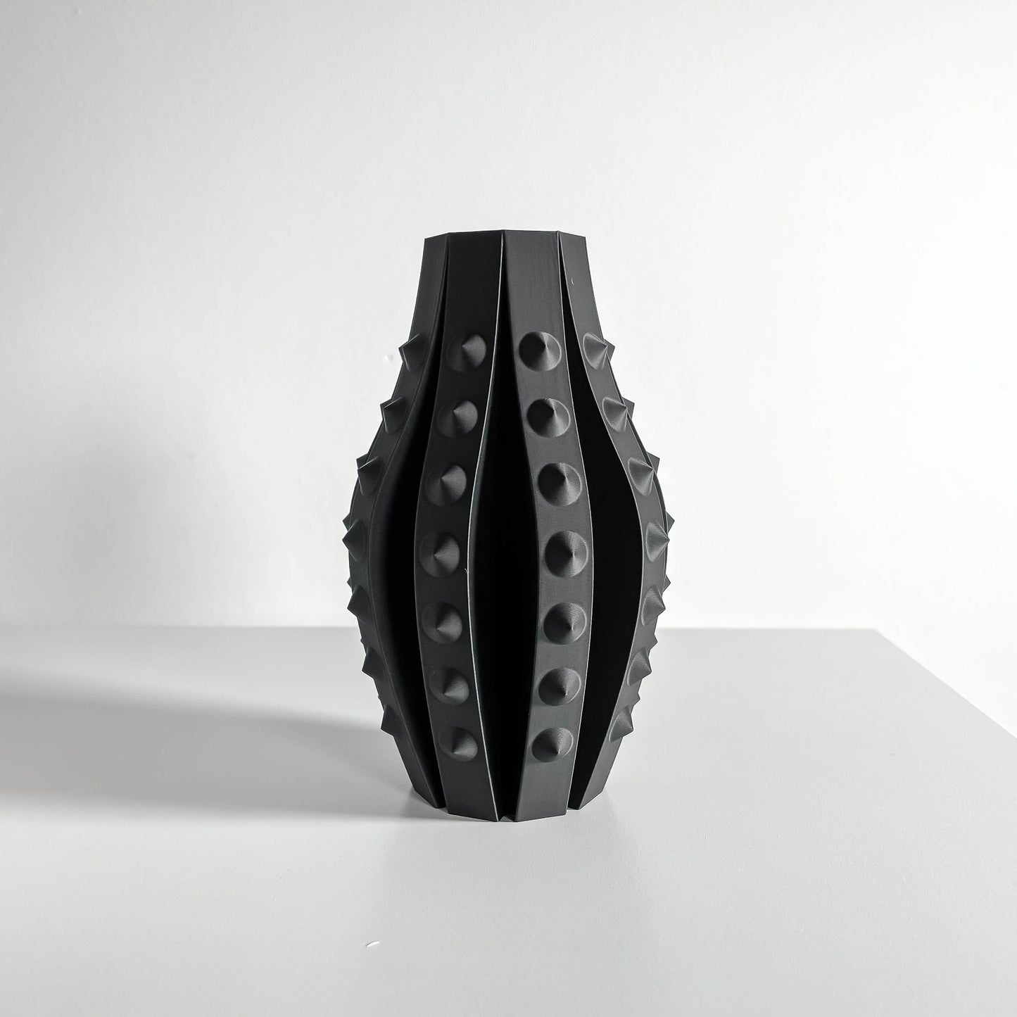 Modern Vase, Minimalist Sculptural Centerpiece, Contemporary Flower Holder, Desk Planter