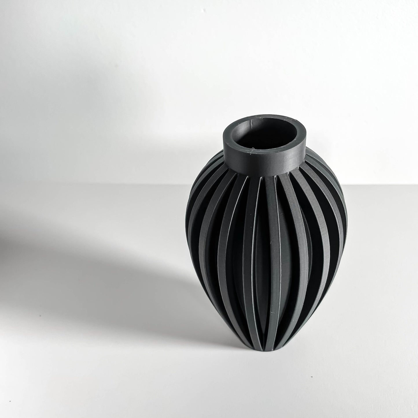 Vase, Modern Minimalist Nordic Japandi Mantel Floral Display Sculpture Decorative