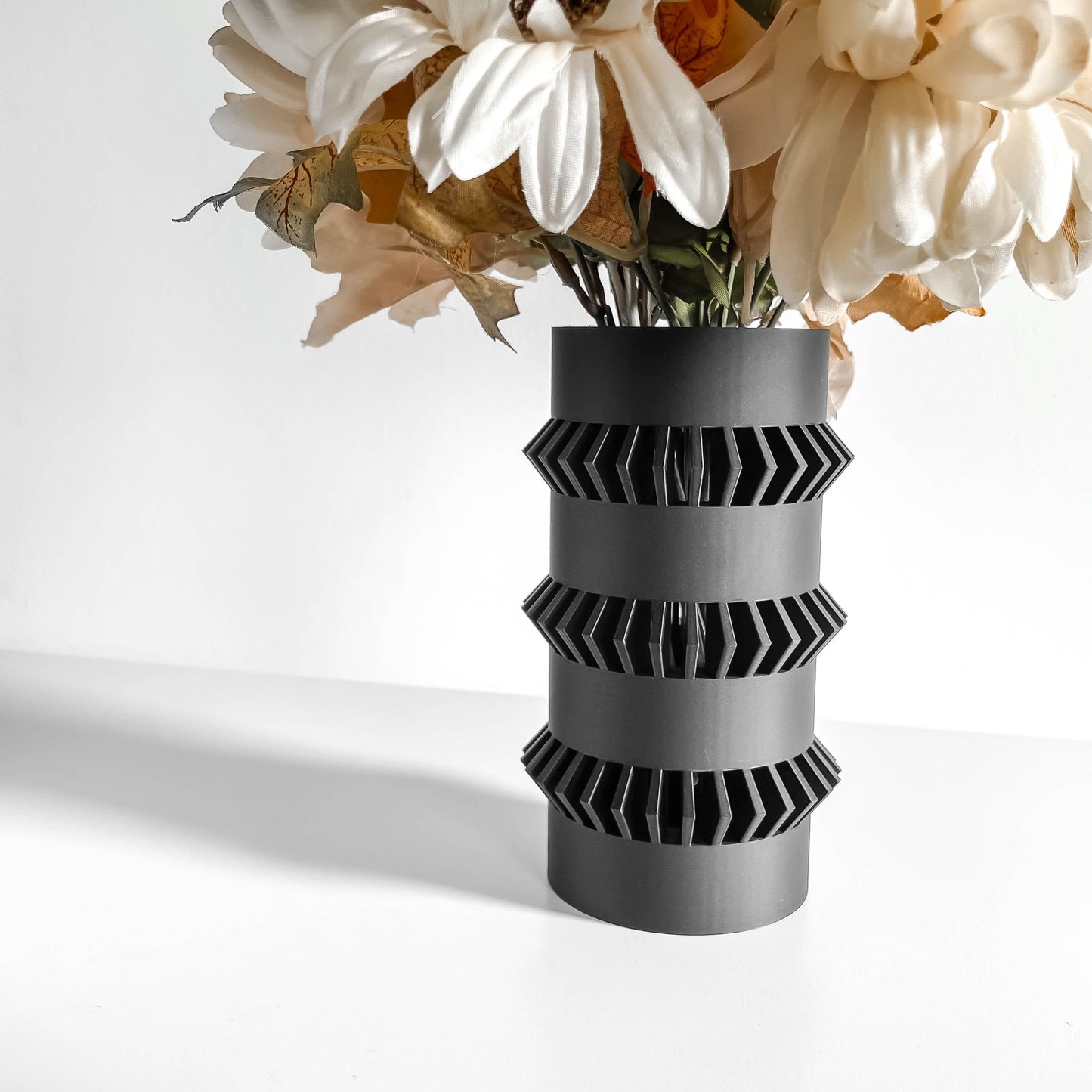 tabletop vase, geometric decor, Nordic minimalist, flower holder, contemporary accent