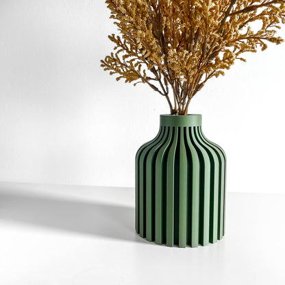 Table Vase, Contemporary Ripple Vessel, Dried Blooms Centerpiece, Mantelpiece Accent