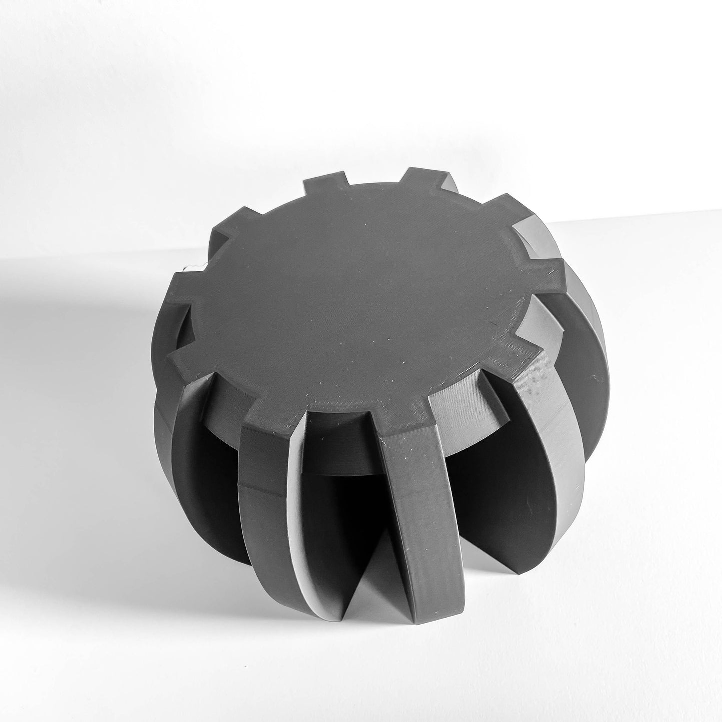 Retro Plant Stand, Sculptural Pedestal, Mid-Century Planter Display, 3D Printed, Floor or Desk