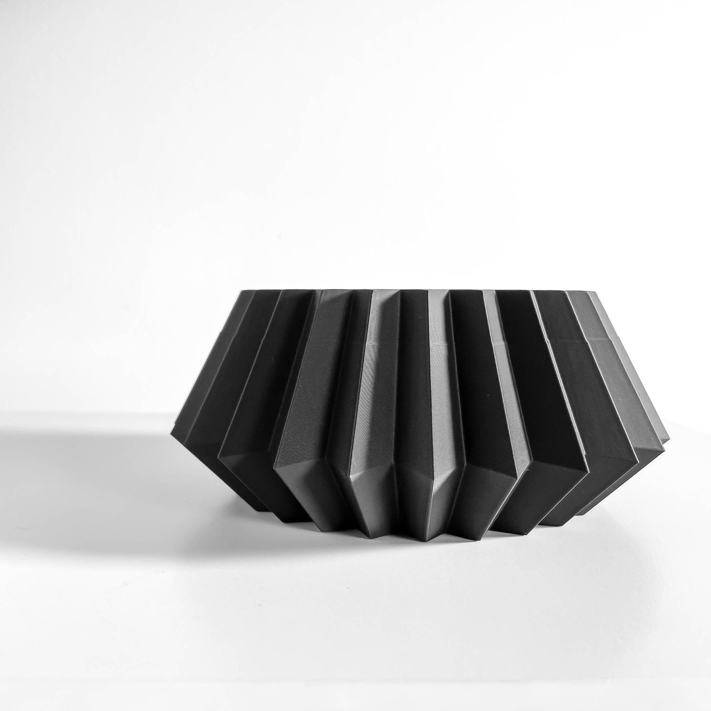 Modern Plant Stand Pedestal, Decorative Indoor Pot Riser, Sculptural Planter Showpiece, 3D Printed Accessories