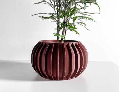 Planter Pot, Geometric Indoor Vessel, Succulent Holder, Minimalist Workspace Accent