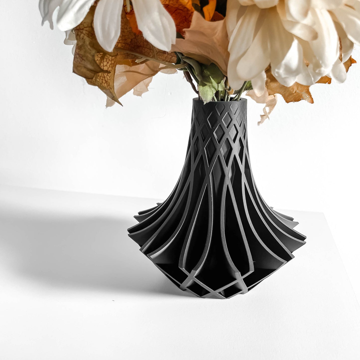 Modern Vase, Sculptural Table Vessel, Minimalist Home Accent, Scandinavian Neutral