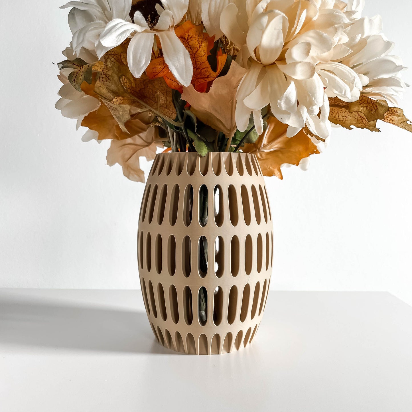 Flower Vase, Layered Organic Sculpture, Minimalist Tabletop Holder, Elegant Japandi