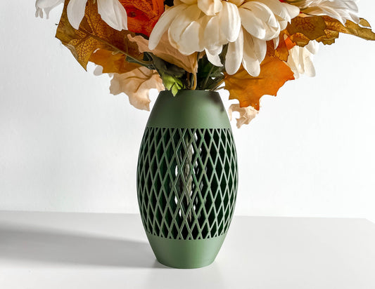 Contemporary Vase, Ribbed Tabletop Flower Holder, Nordic Homestyle Accent, Elegant