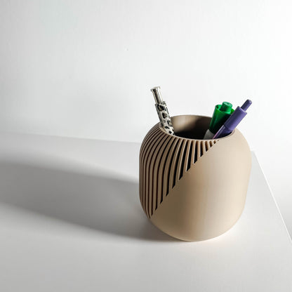 Pen Holder, Sculptural Pencil Organizer, Minimalist Desk Cup, Contemporary Accessory