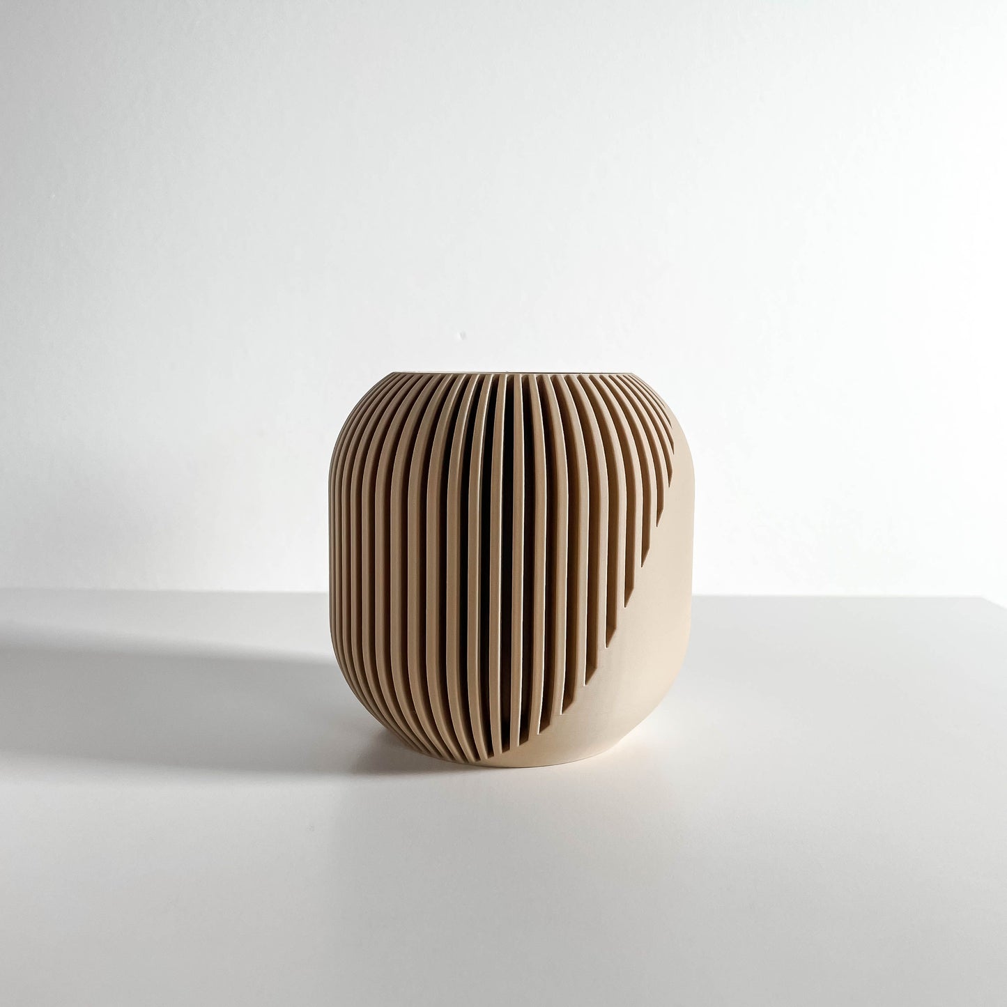 Pen Holder, Sculptural Pencil Organizer, Minimalist Desk Cup, Contemporary Accessory