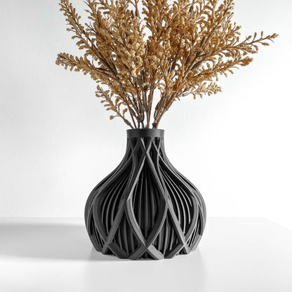 dried flower vase, pampasgrassholder, tabletop organizer, sculptural accent, neutral tone