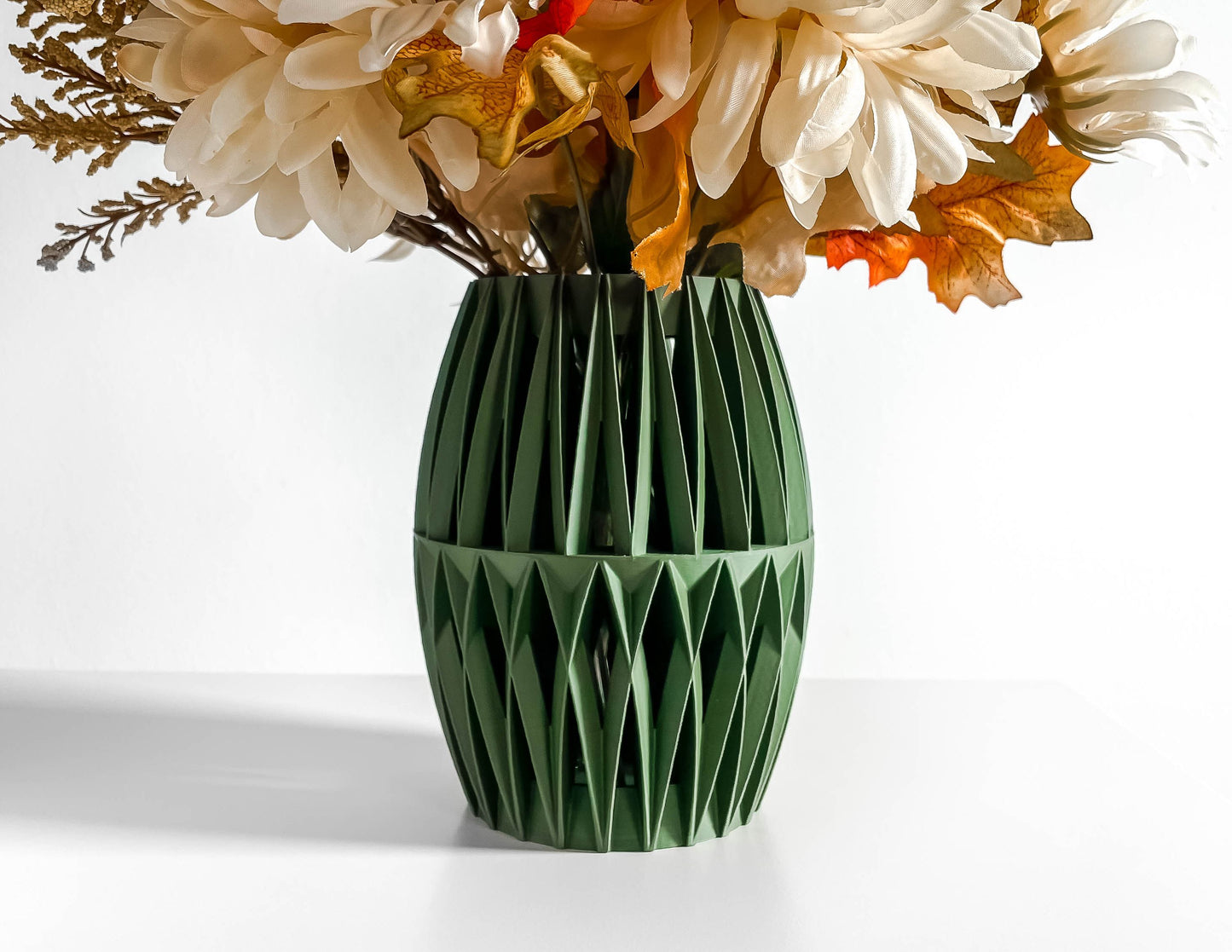 Vase Nordic Statement Vessel, Neutral Decorative Tabletop Flowerholder, Sculptural Accent