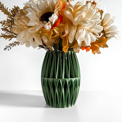 Vase Nordic Statement Vessel, Neutral Decorative Tabletop Flowerholder, Sculptural Accent