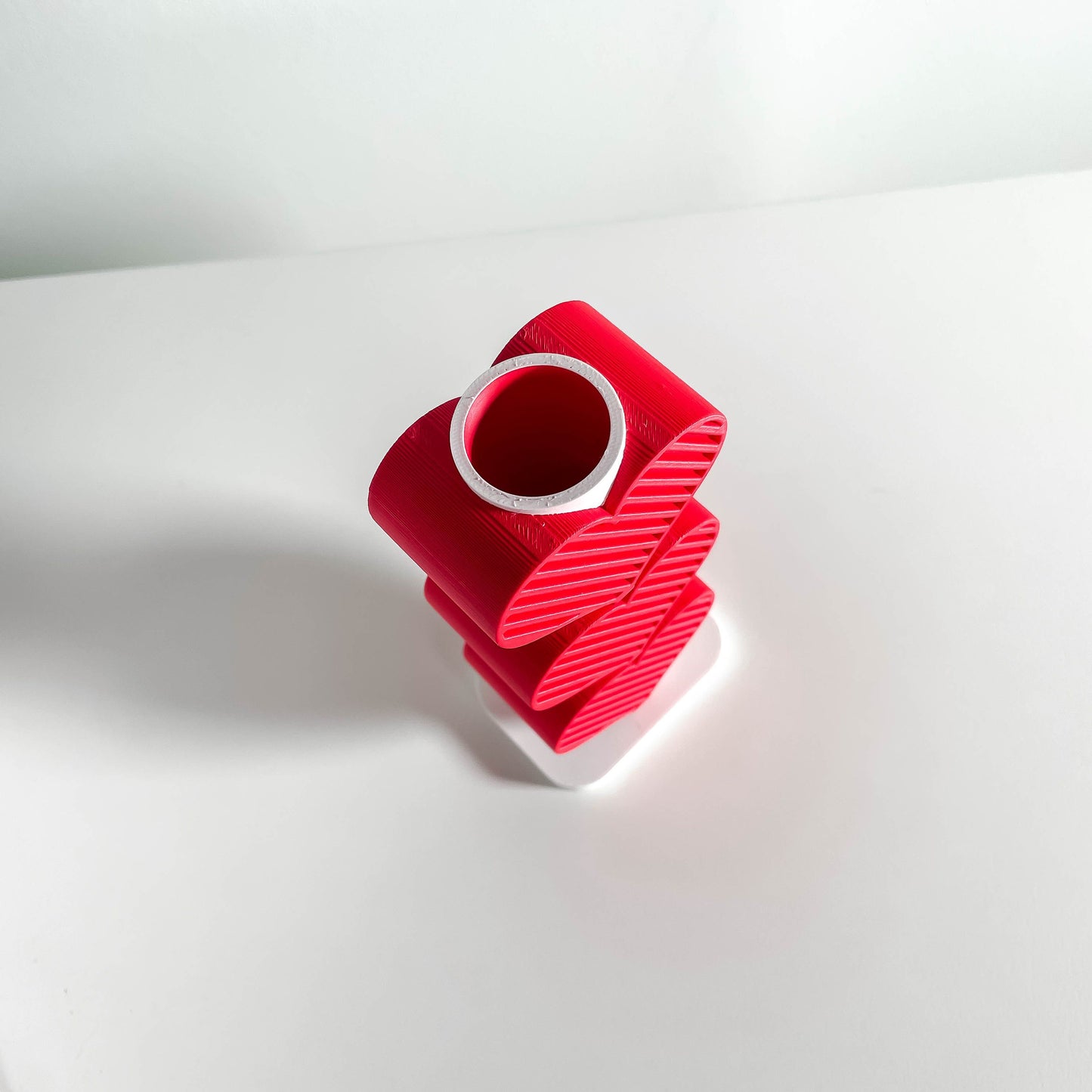 Valentine Vase, Contemporary Bud Holder, Minimalist Tabletop Display, Elegant ArtDeco