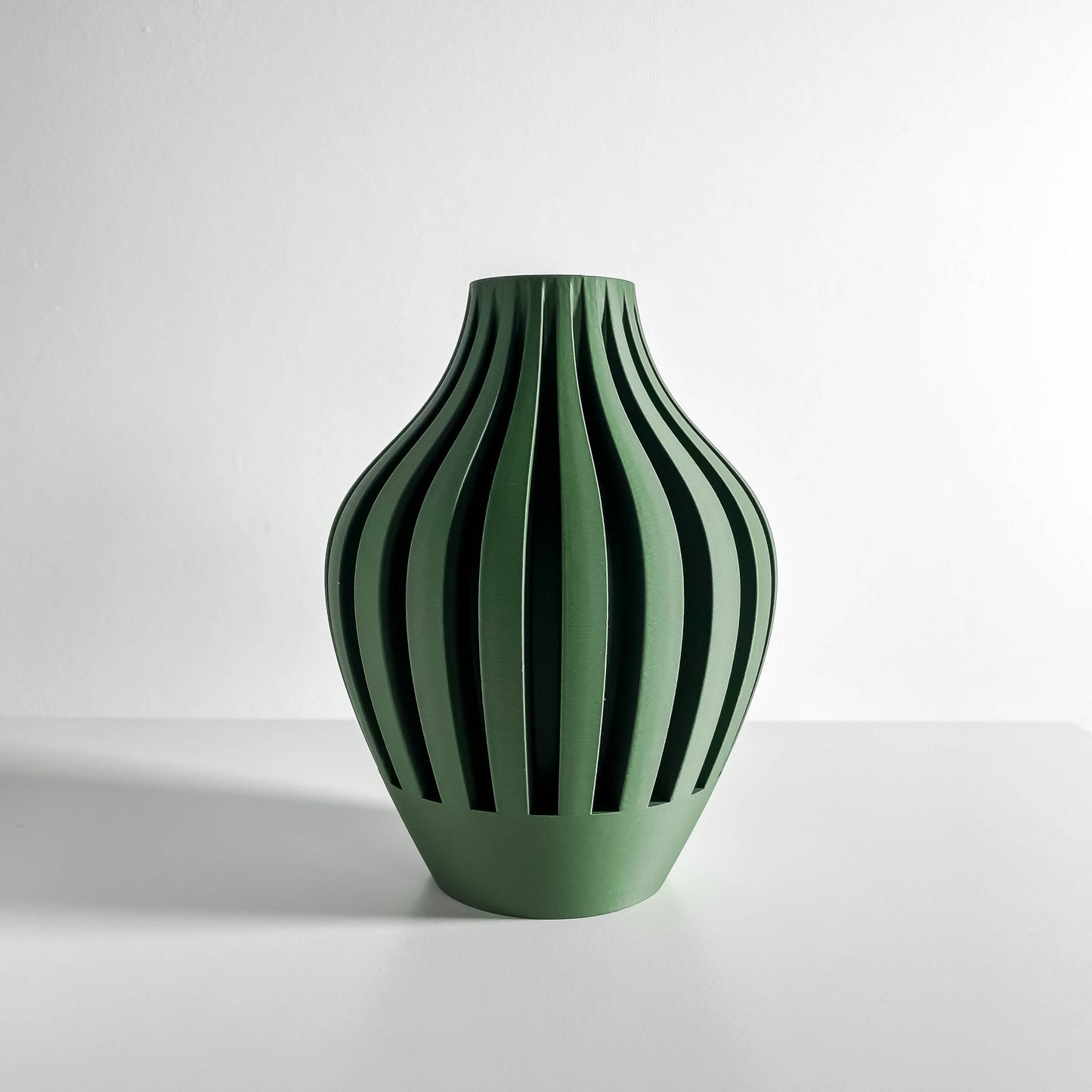 Modern Vase, Sculptural Floral Holder, Elegant Desktop Accent, Organic Silhouette