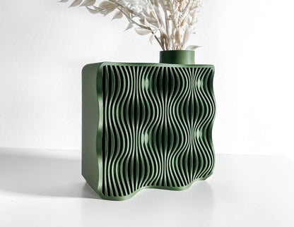 modern vase, sculptural ribbed planter japandi decor, elegant tabletop organizer