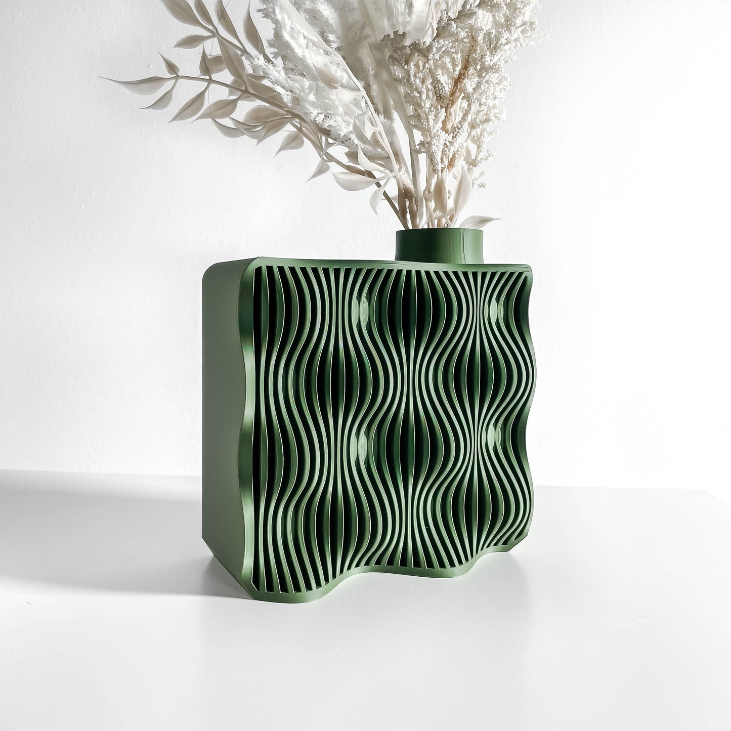 modern vase, sculptural ribbed planter japandi decor, elegant tabletop organizer